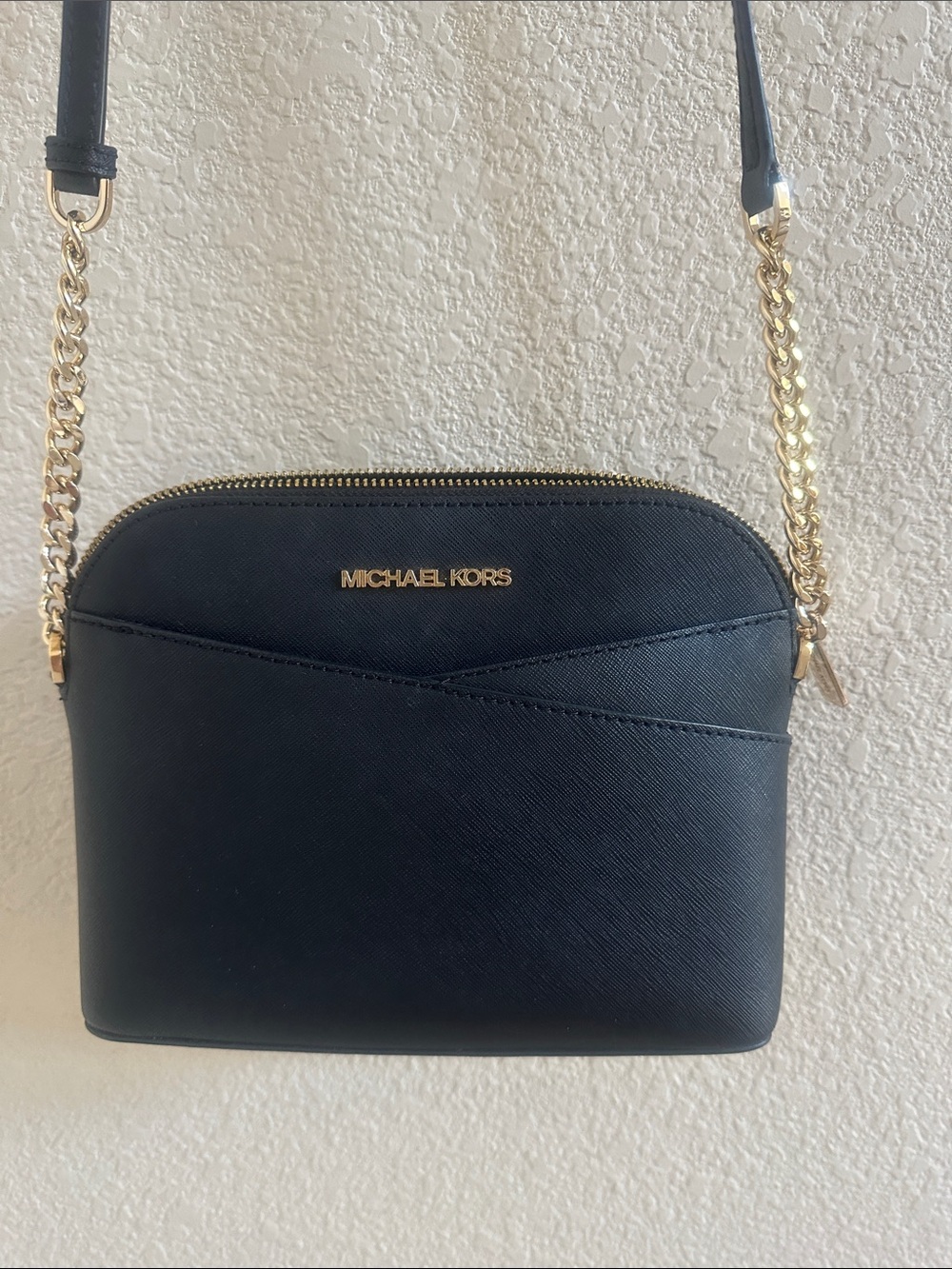 MICHAEL KORS Black Leather Crossbody with Gold Chain